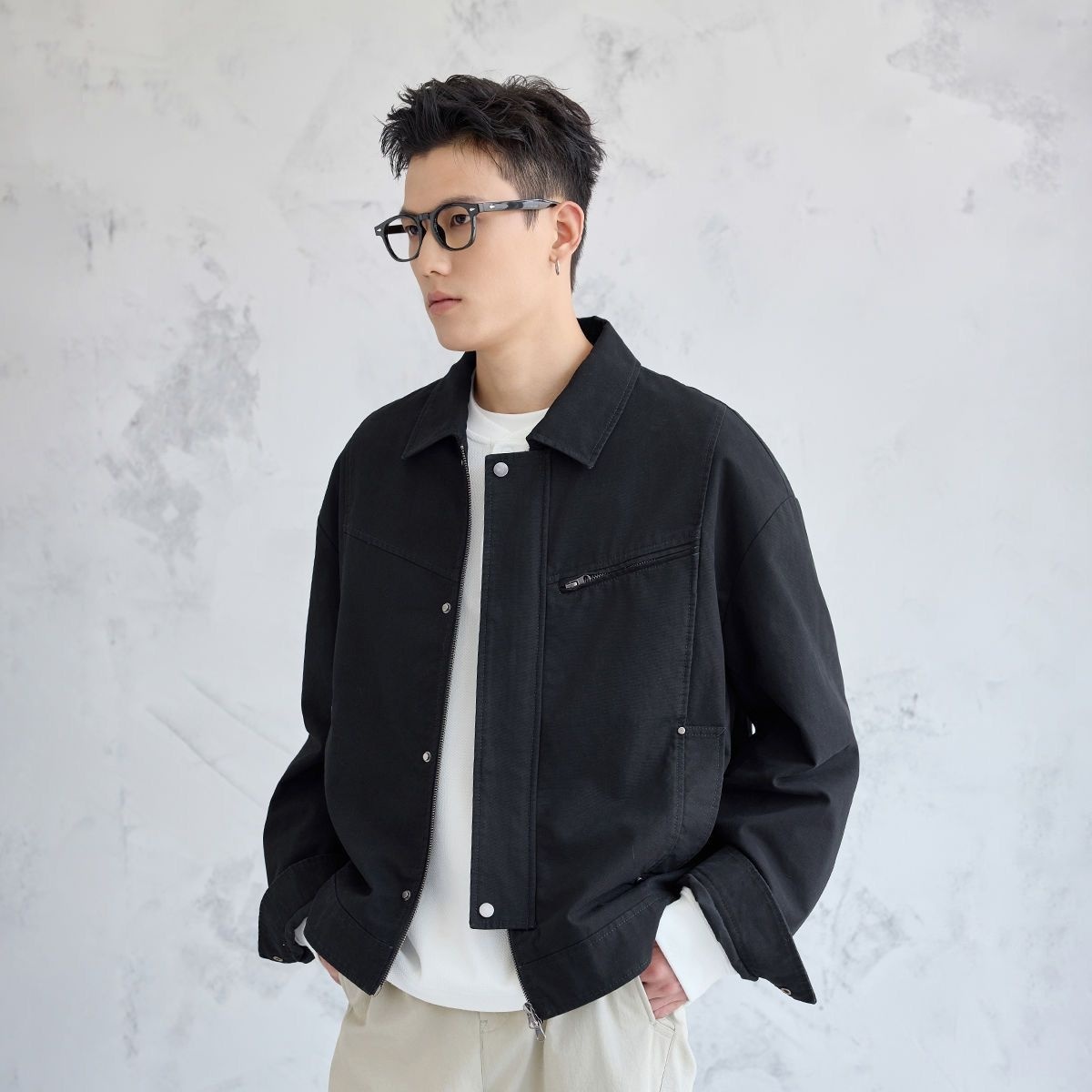 Korean Men Lifestyle - Herrenjacke Koreanischer Stil Urbaner Metropolitener Straßenleben-Entertainment-Nachtleben-Mode