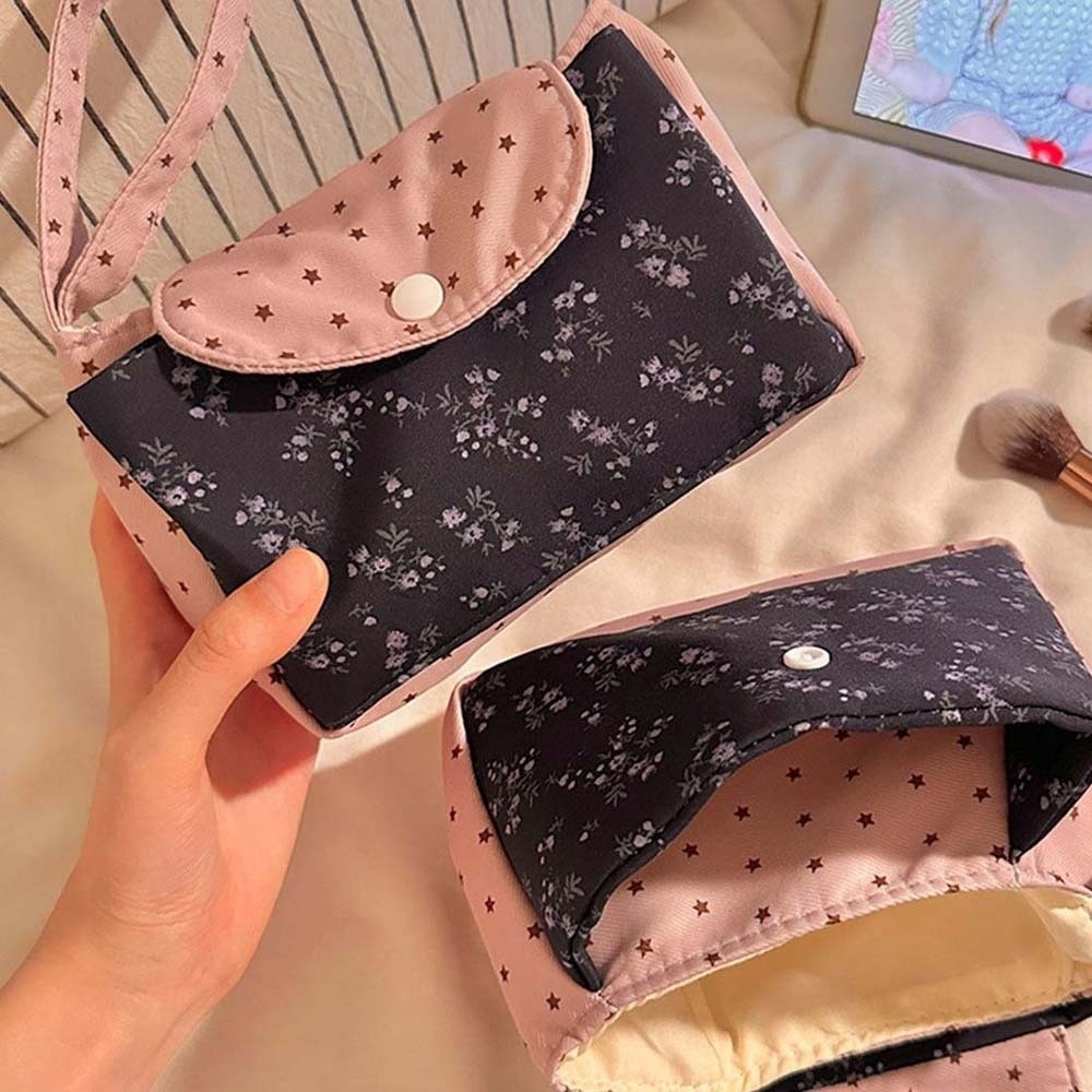 Lila bedruckte Make-up-Tasche  – The Korean Lifestyle Bewertung und Preis